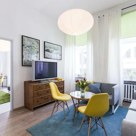 Apartament Ruska Street Old Town - Big - Climatic - 11 People - 300m Town Hall *