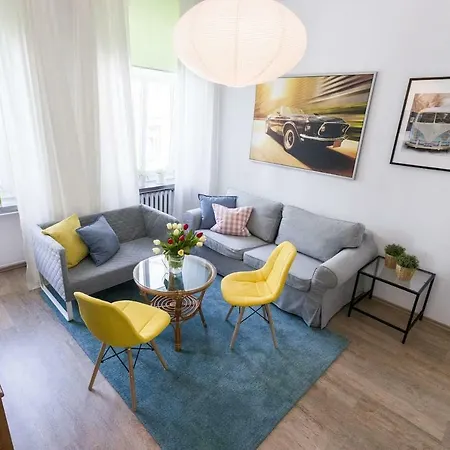 Ruska Street Old Town - Big - Climatic - 11 People - 300m Town Hall