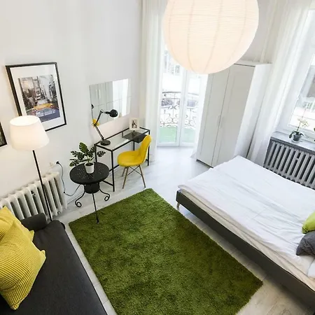 Ruska Street Old Town - Big - Climatic - 11 People - 300m Town Hall Апартаменти